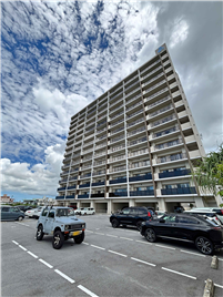 外観／南西側駐車場から撮影