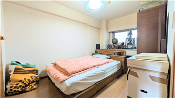 洋室／入口より撮影