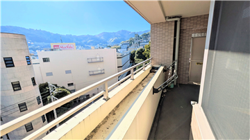 バルコニーのプランター（花台）