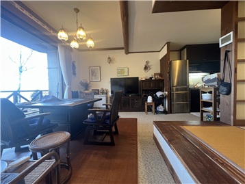 LDK(洗面室から撮影)