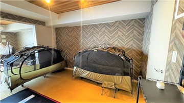 約6.6畳の洋室/廊下より撮影