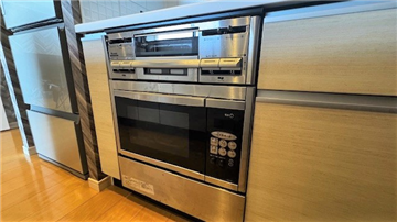 キッチンには電子レンジ付