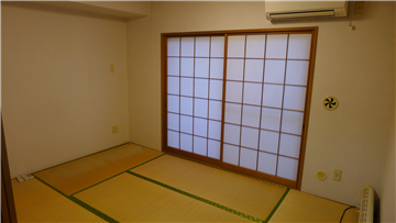 和室（リビングダイニングより撮影）