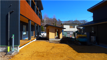 お庭（北東方向を撮影）