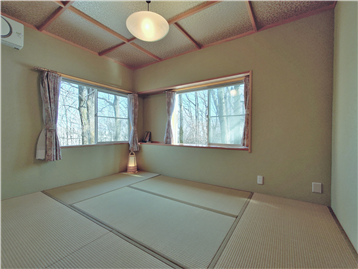 和室2を居室入口より