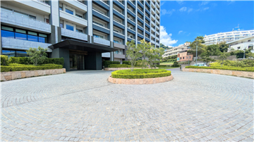 マンションエントランス