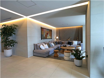 エントランスロビー