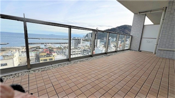 奥行約２５００ｍｍのバルコニー