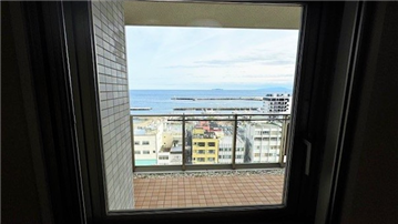 ダイニングスペースの窓