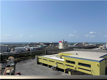 バルコニーからのオーシャンビュー／正面（南東方向）を撮影