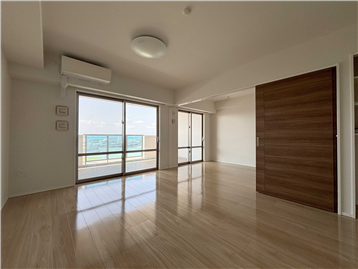 フラットにつながるLDと洋室2