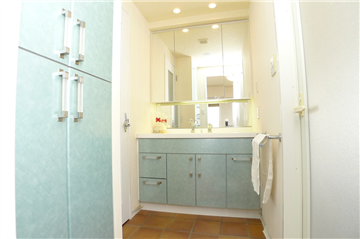 リネン庫があるドレッシングルーム