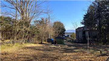 敷地南東方向を撮影