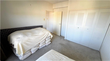 洋室/入口方向を撮影