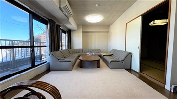 リビングダイニング/洋室方向より撮影