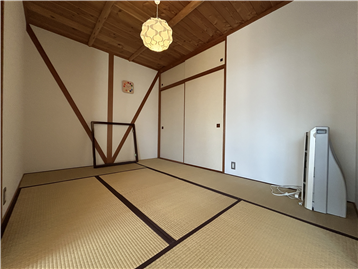 和室（押入方向を撮影）