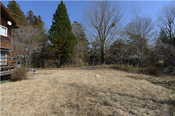 敷地全体/母屋西側から東方向を撮影