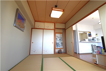 和室（押入方向を撮影）