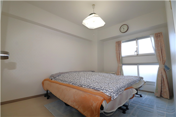 洋室（入口から撮影）