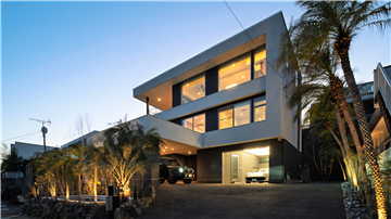 建物外観/アプローチ入口より撮影