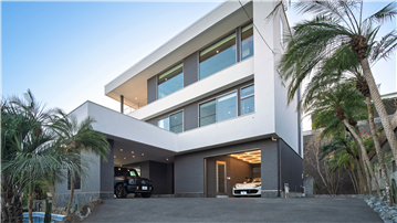 建物外観/アプローチ入口より撮影