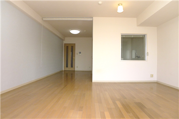 ＬＤＫ／バルコニー側より撮影