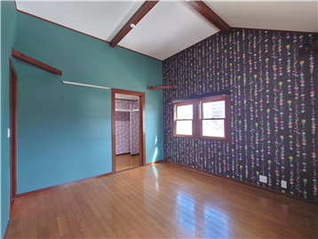 洋室4の西側角よりWIC方向