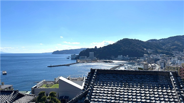 相模灘・海上花火大会を望みます。（南東方向を撮影）