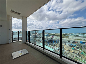 西向きのバルコニー