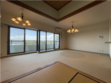 LDK/和室から北西方向を撮影