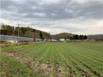 敷地北東側／北東方向を撮影