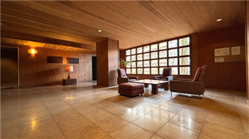 エントランスラウンジ