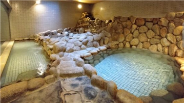 サウナ付温泉大浴場(岩風呂)