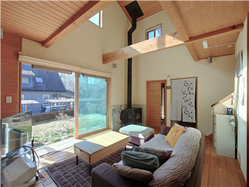 薪ストーブのあるリビング