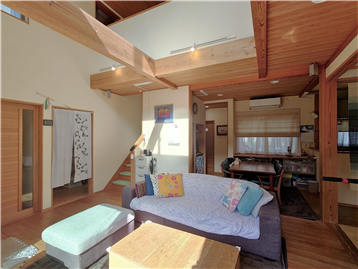 リビングを東側角より