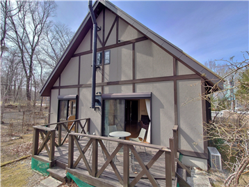 建物外観を東側より