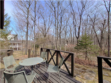 ウッドデッキより東方向の眺望