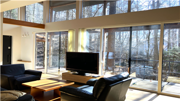 リビング／南東方向を撮影