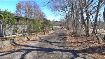 敷地延長部分より北東方向を撮影