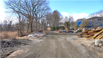 敷地内（南西側を撮影）