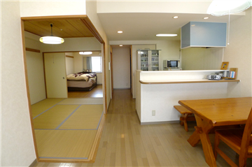 和室・洋室の襖戸を開放すると開放感があります