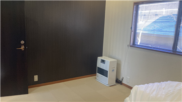 洋室2（南側より撮影）