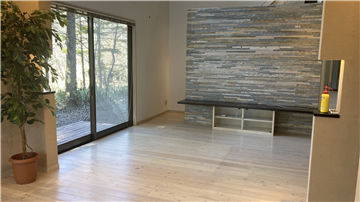 リビングダイニング （東側より撮影）