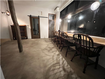 洋室1（母屋） ／南東方向を撮影（夜景）