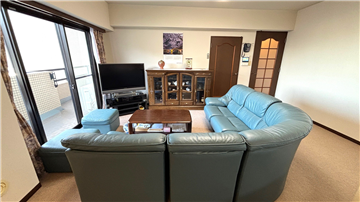 LDK（キッチン方向から撮影）