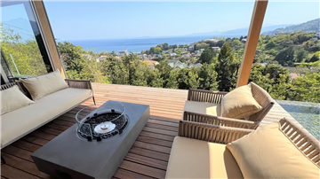 バイオエタノール暖炉とガーデンソファ