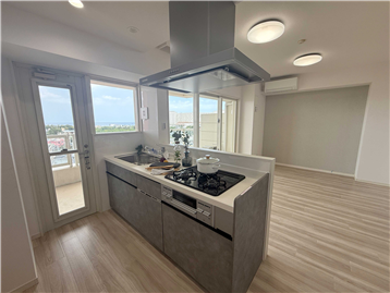 対面式のキッチン