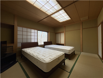 和室3(南方向を撮影)