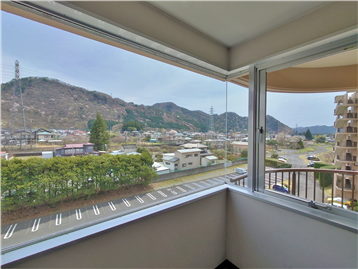 5階エレベーターホールより南方向の眺望