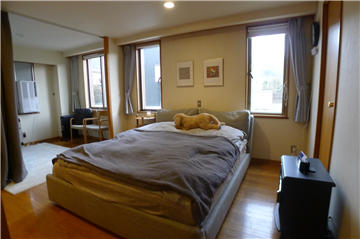 約12.5畳の洋室(入口から撮影)